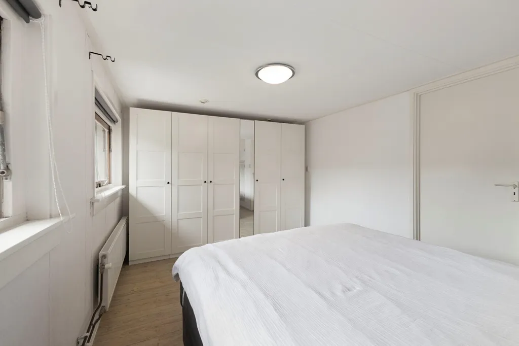 Chambres - Interwar Semi-detached House in Den Helder