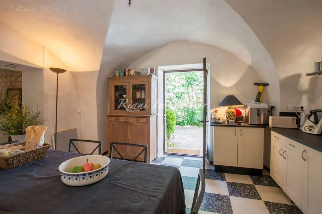 Cucina - Atypical Stone House with Pool in Menerbes