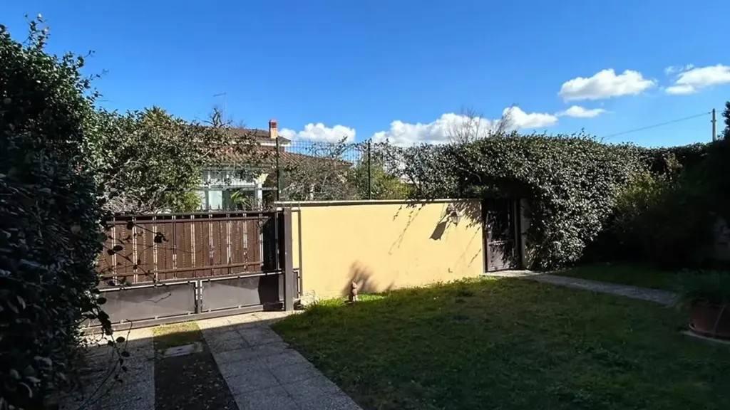 Jardin - Contemporary Villa with Garden in Anzio