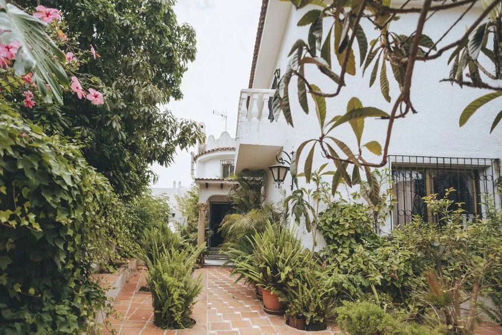 Jardin - Luxury Villa with Pool in Marbella Centre