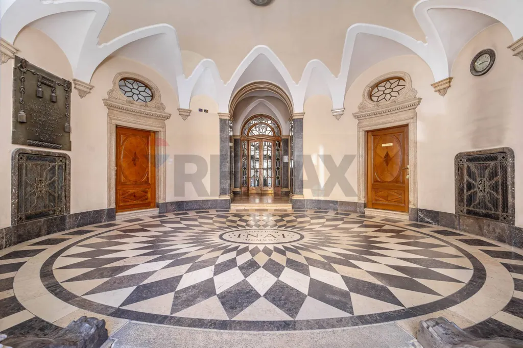 hallway_entrance