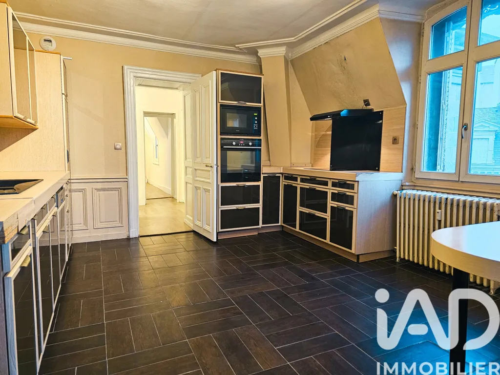 Köök - Characterful Flat with Parking in Limoges