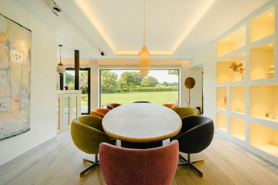 Söögituba - Elegant Villa with Heated Pool in Ohain