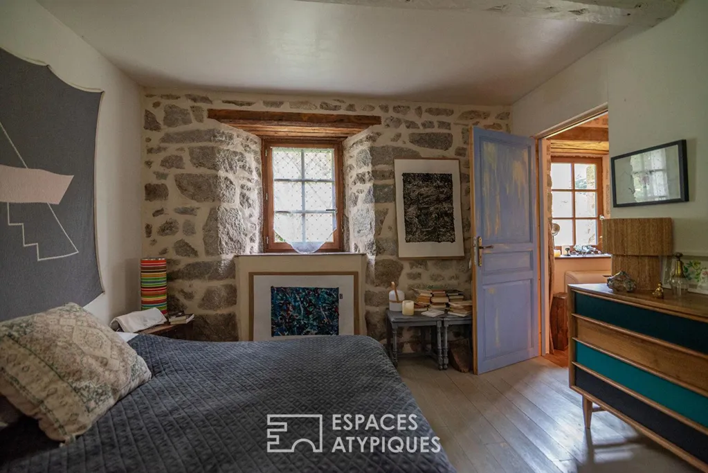Magamistoad - Historic Millhouse with River View in Burzet