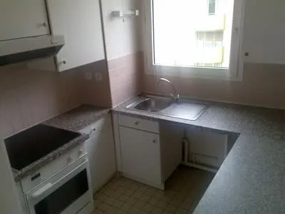 Cuisine - Appartement 3 pièces avec parking en sous-sol, orientation sud