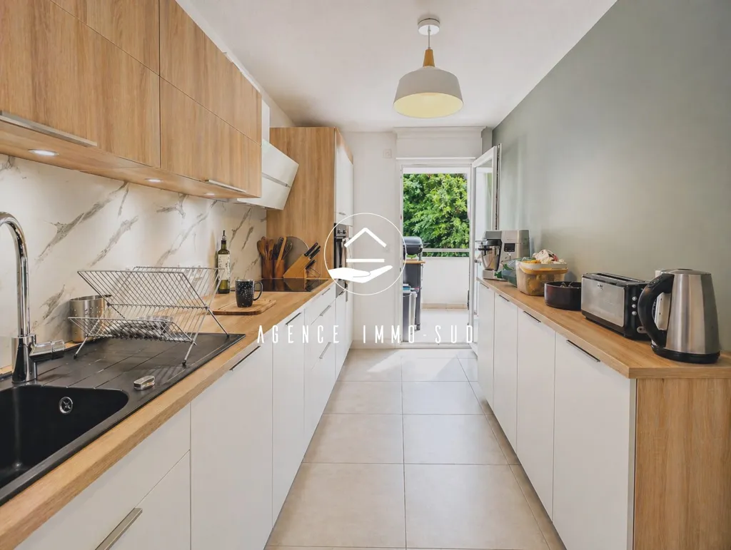 Cuisine - Appartement avec Terrasse et Vue Château à Cagnes-Sur-Mer