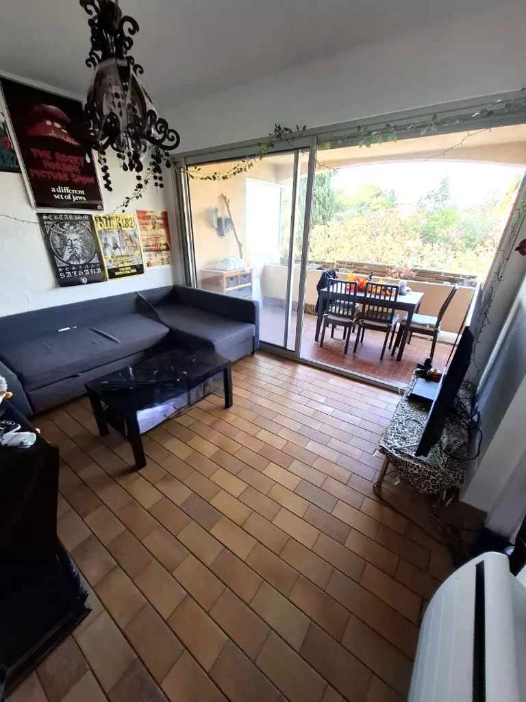 Séjour - Appartement avec Terrasse à Six Fours Les Plages