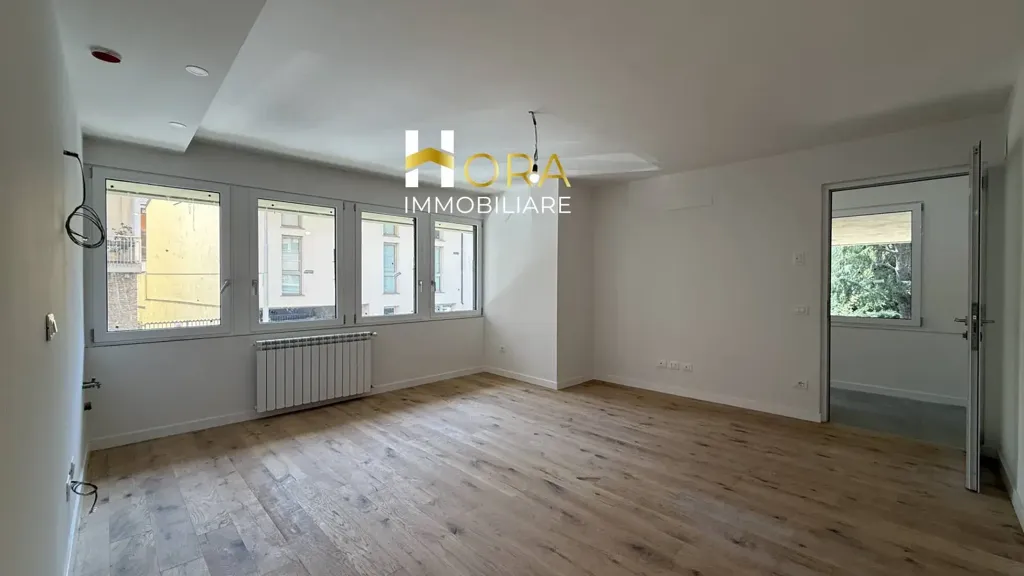 Toad - Rearranged Apartment with River View in Florence