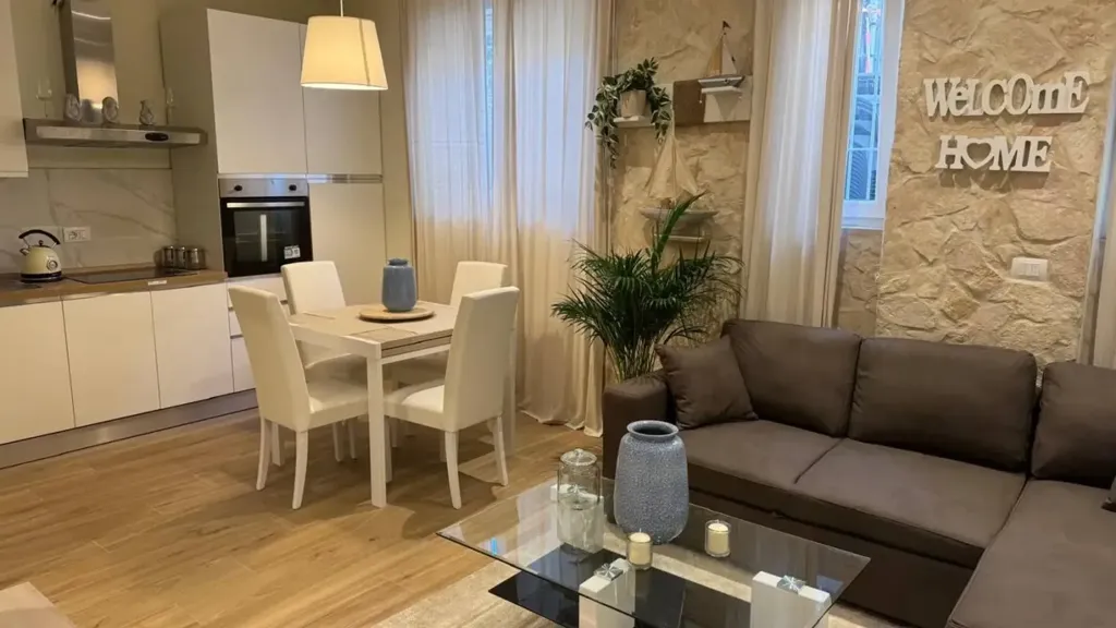 Séjour - Modernised Two-Bedroom Apartment in Milan