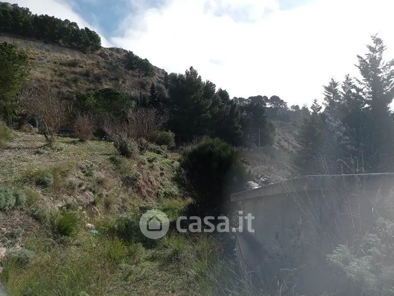 Jardin - Rustic Cottage with Land in Caltanissetta