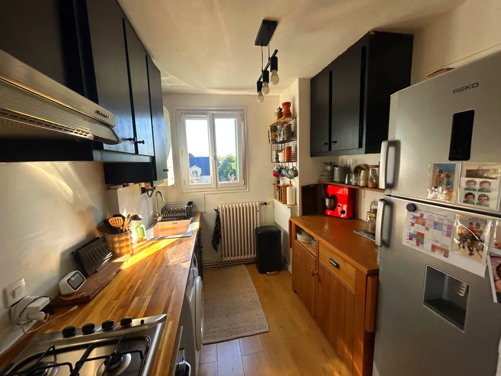 Cucina - 4-Piece Apartment with RER C Access in Étampes