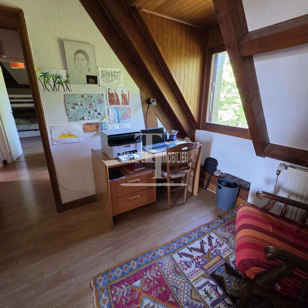 Bureau - Maison avec Piscine dans un Environnement Calme à Boulazac
