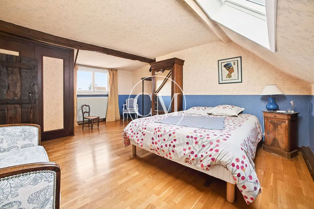 Chambres - Maison Ancienne Rénovée au Centre Ville du Perray-en-Yvelines