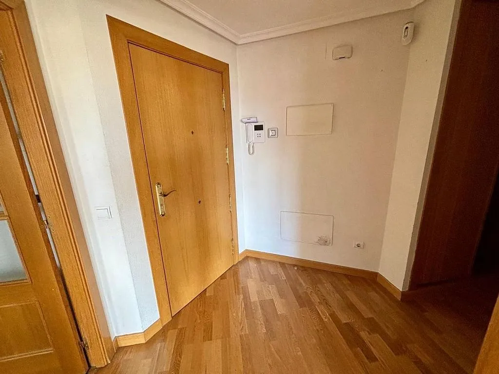 hallway_entrance