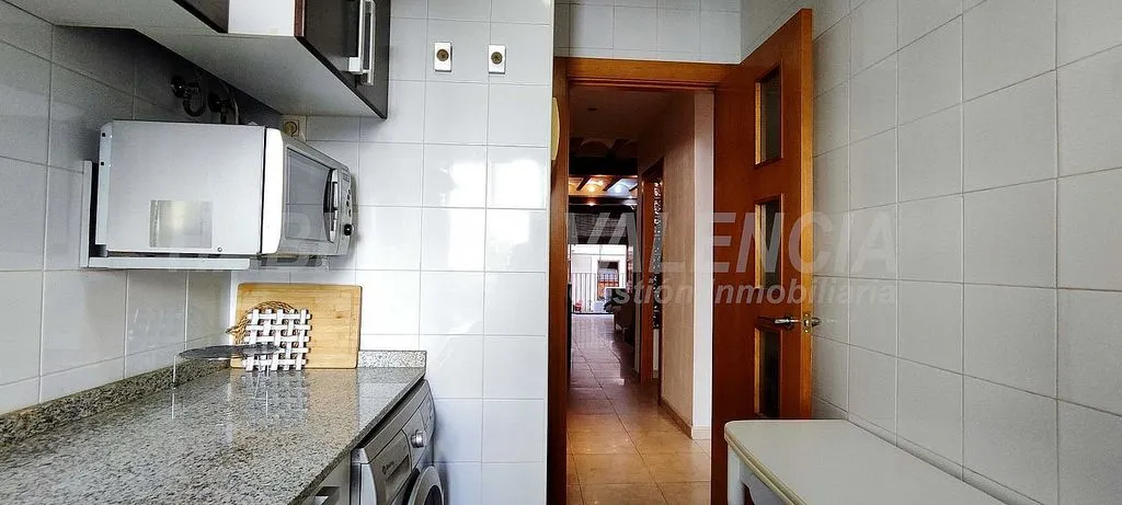 Cuisine - Apartment with Balcony in El Carme, Valencia