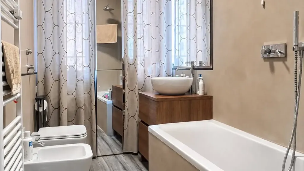 Vannitoad - Rusticated Flat with Balcony in Milan