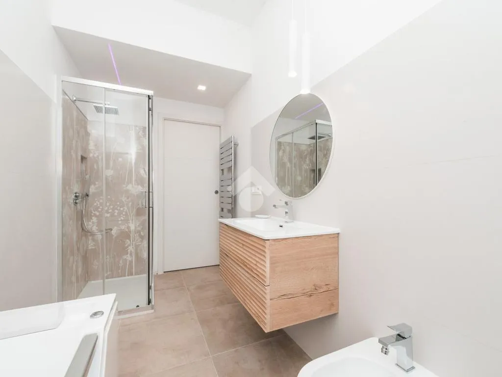 Salles de bain - Completely Reworked Apartment in Giaveno