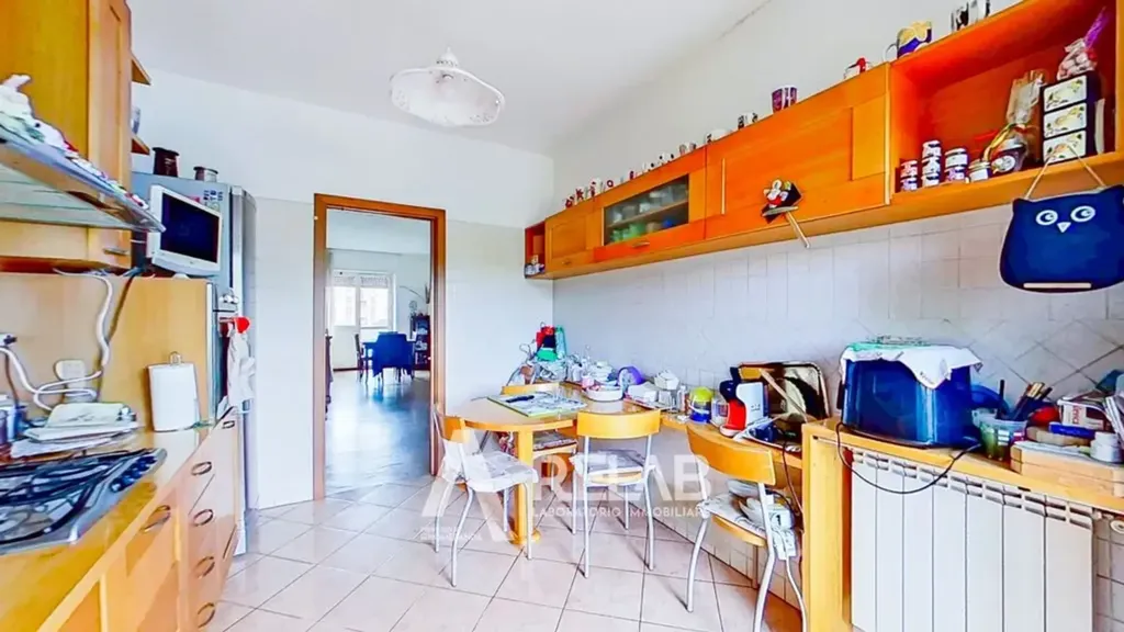 Köök - Bright Apartment with Balconies in Spinaceto, Rome