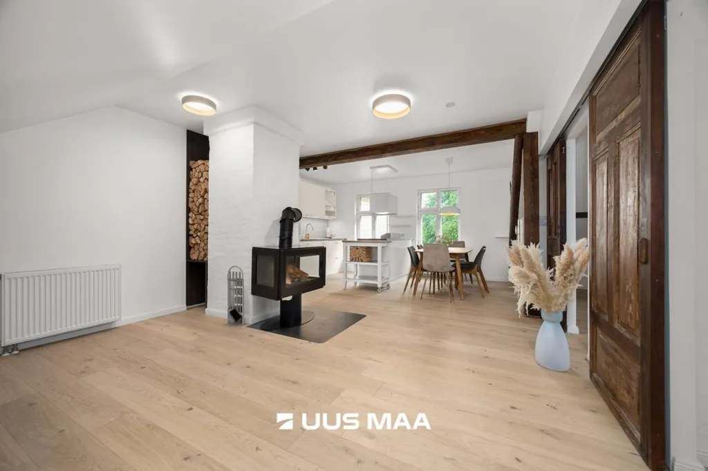 Elutuba - Flat with Recent Renovation in Tallinn