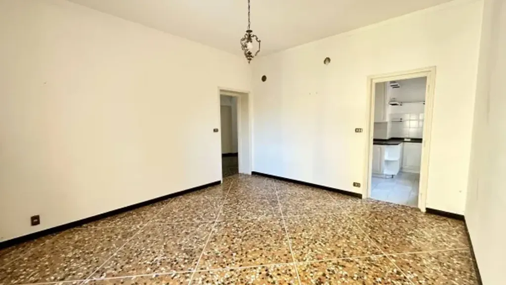 Pièces - Spacious Apartment with Balcony in Acqui Terme