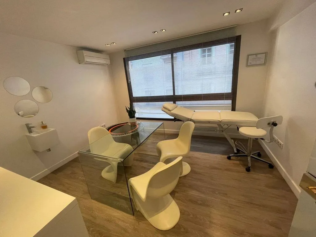 Bureau - Bureaux de Luxe avec Vue Rue d'Antibes à Cannes