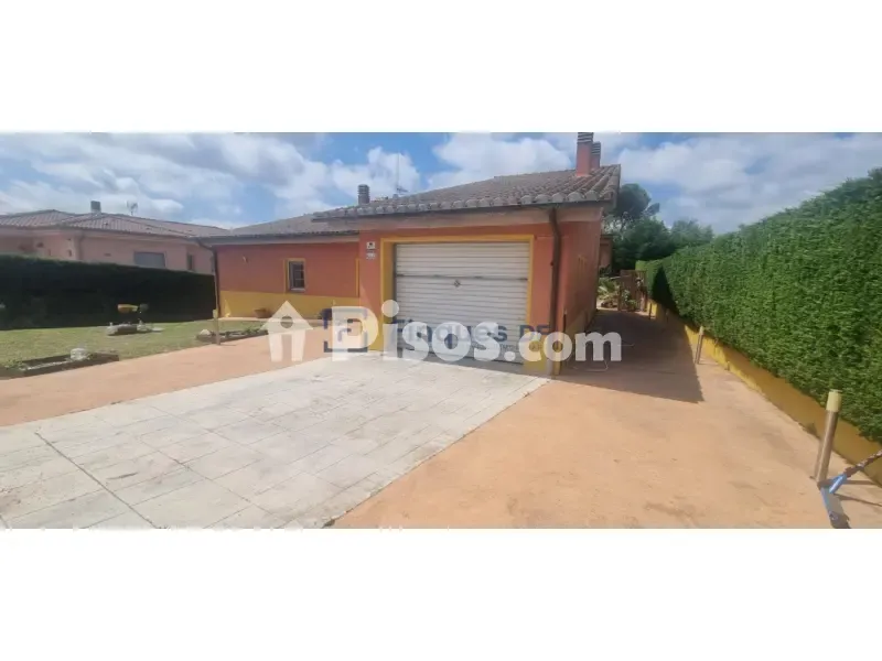 Välivaade - Spacious House with Garden in Caldes de Malavella