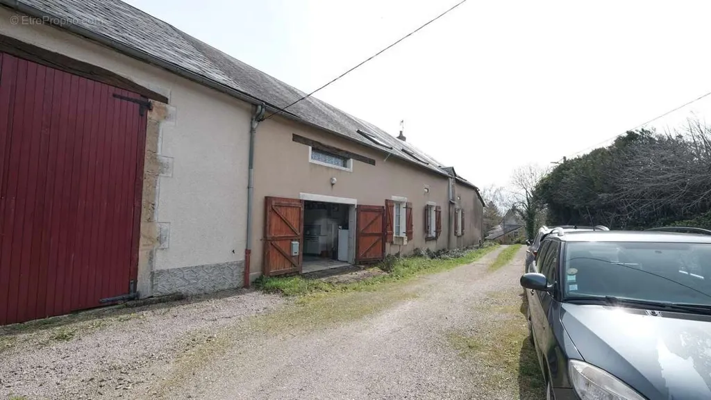Välivaade - Large Semi-Detached House with Garden in Onlay