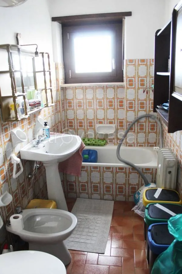 Salles de bain - Renovated Apartment with Panoramic View in Bagnolo Piemonte