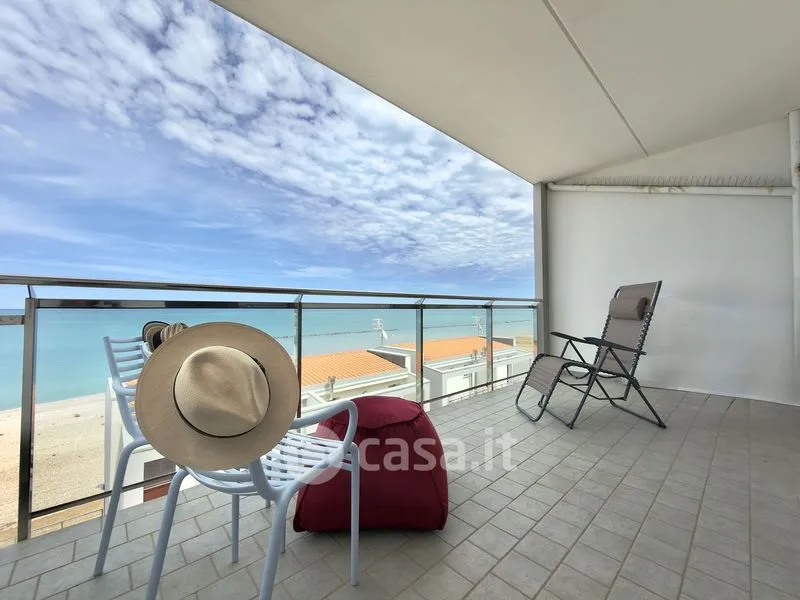 Balcon - Seafront Apartment with Terrace in Torino di Sangro