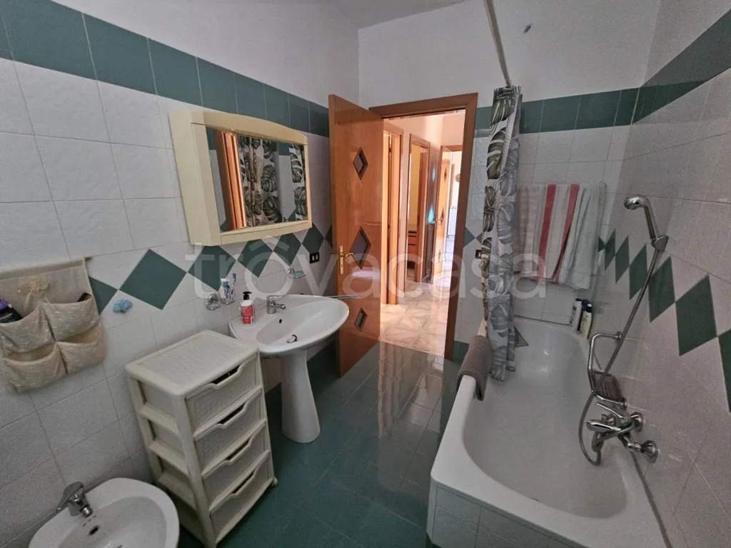 Bathrooms - Apartment with Balcony in Vitulazio