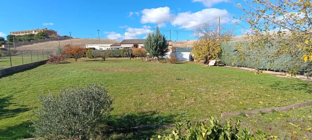 Giardino - House with Pool in Zamora