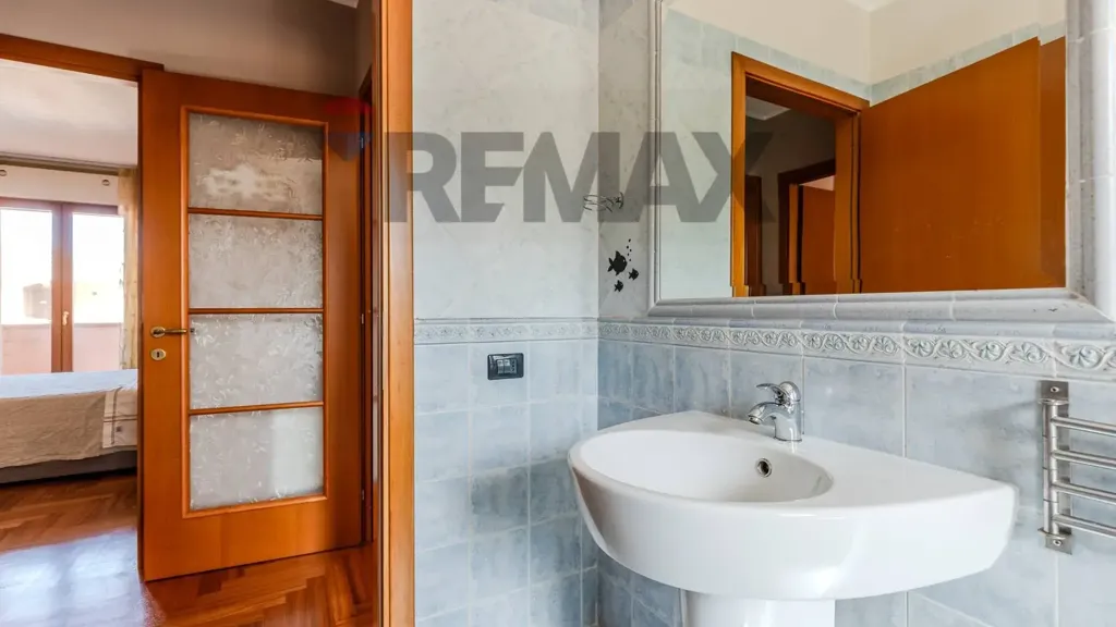 Salles de bain - Trilocale with Balcony in Sestu