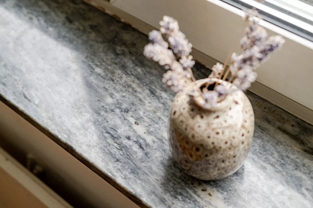 Pièces - Renovated Two-Bedroom with Glazed Balcony in Simrishamn
