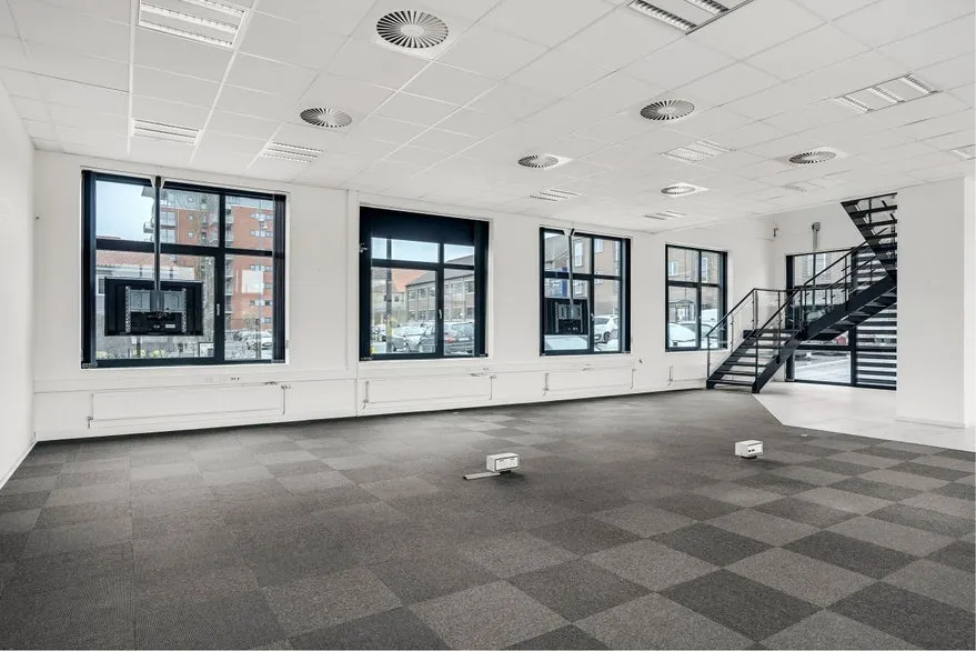 Studio - Office with Parking in Central Location