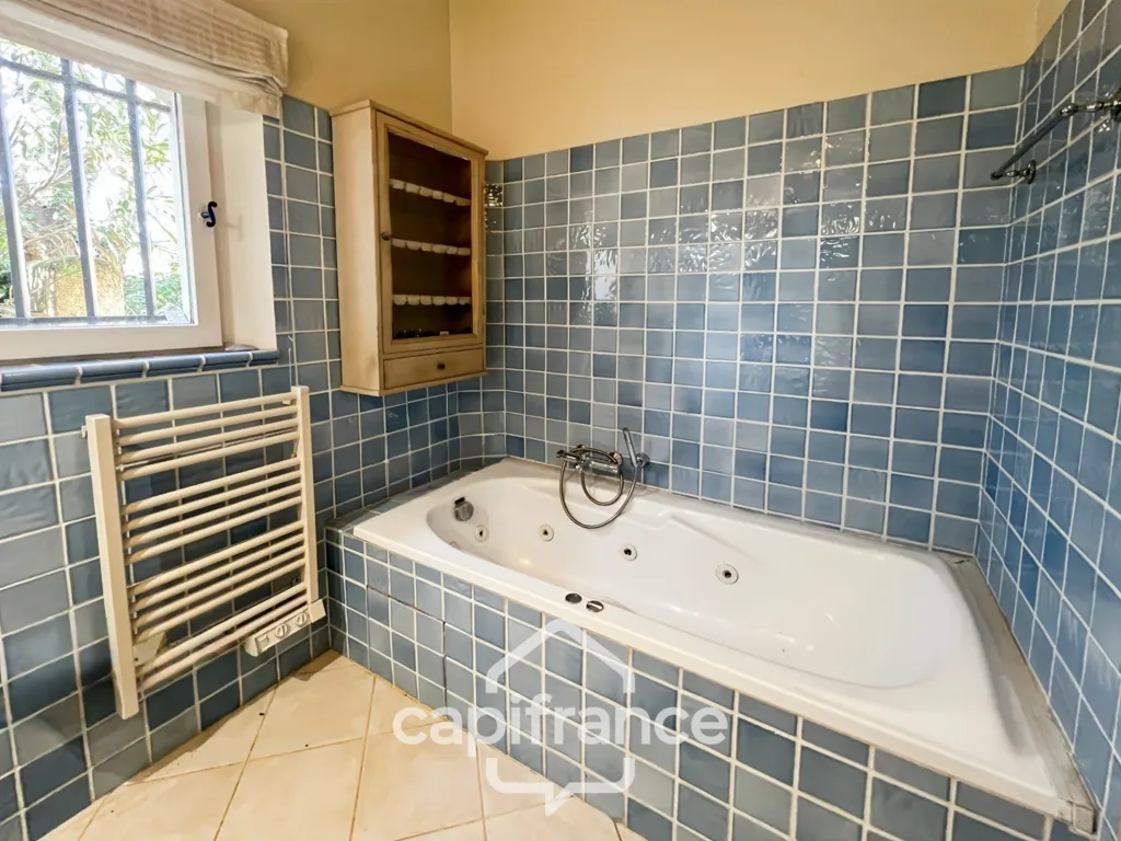 Salles de bain - Villa avec Vue Golf au Domaine de Pont Royal