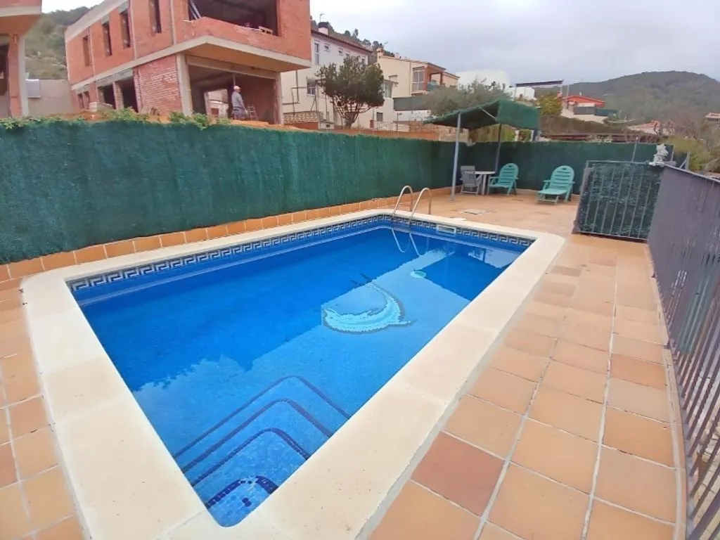 Bassein - Chalet with Garden in Sant Pere de Ribes