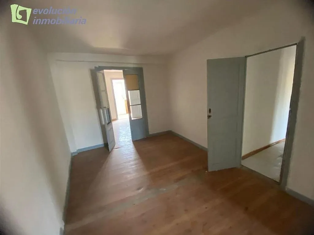 Toad - Central Flat with Balcony in Miranda de Ebro