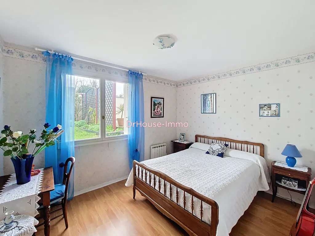 Chambres - Maison de Plain Pied avec Jardin à Sansais