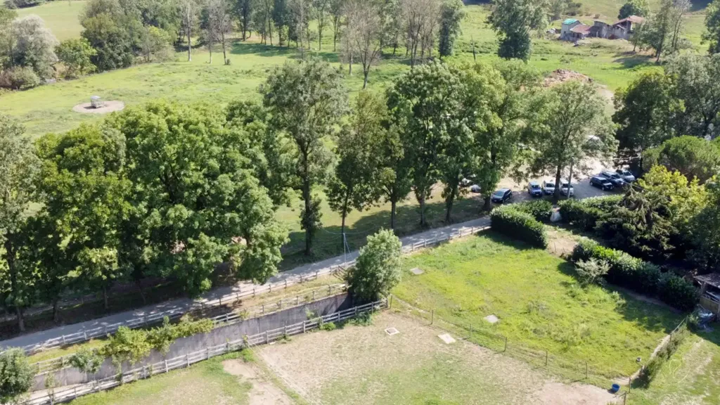 Villa with Equestrian Centre in Ameno