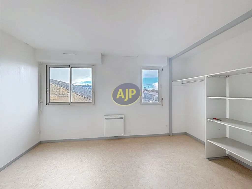 Pièces - Appartement Duplex au Centre de Rochefort