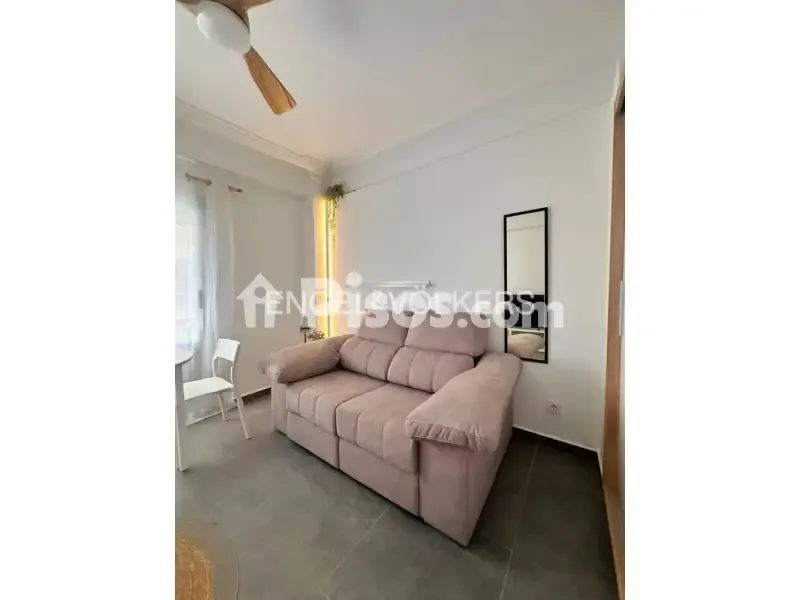 Elutuba - Modern Flat with Patio in Mestalla, Valencia