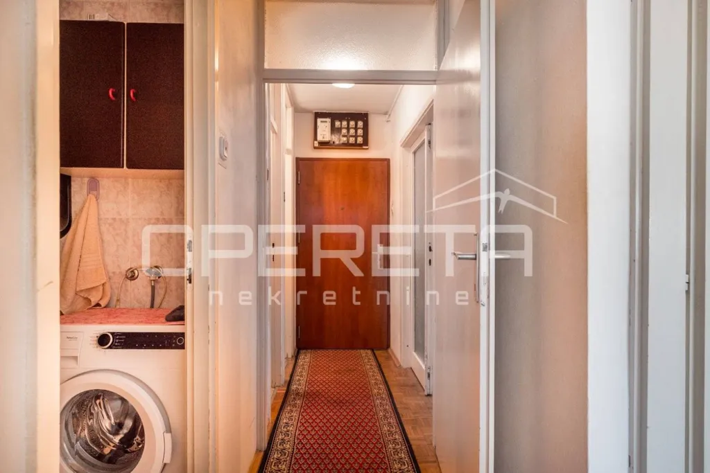 Pesuköök - Three-bedroom Apartment with Central Heating in Zagreb