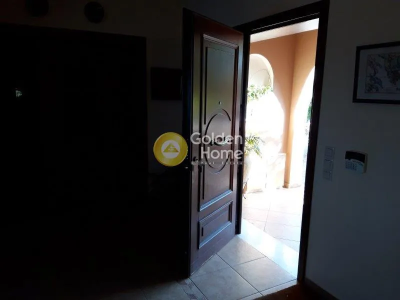Entrée - Detached Villa with Unobstructed Views in Vravrona