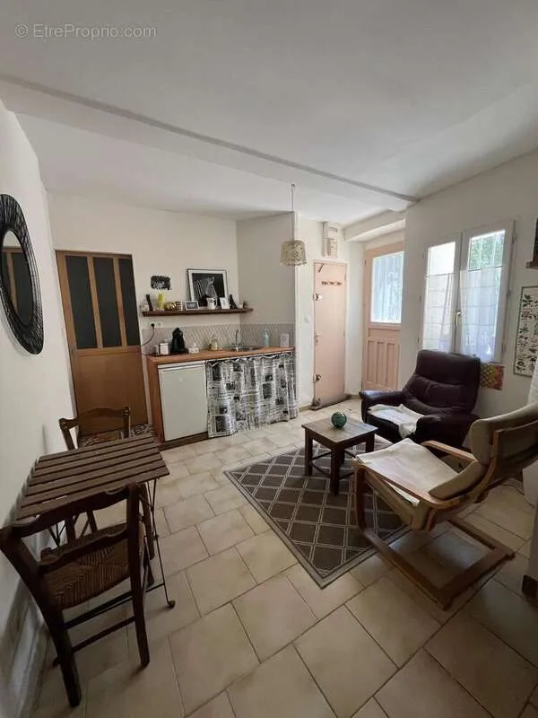Söögituba - Charming Studio in Montpellier's Old Town