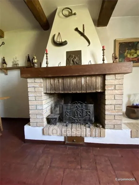 Elutuba - Rustic Stone Farmhouse with Vineyard in Canossa