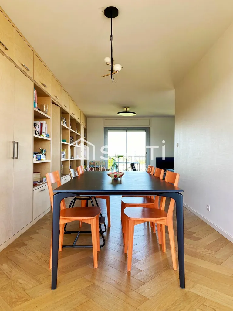 Söögituba - Bright Apartment with Vosges View in Rebberg