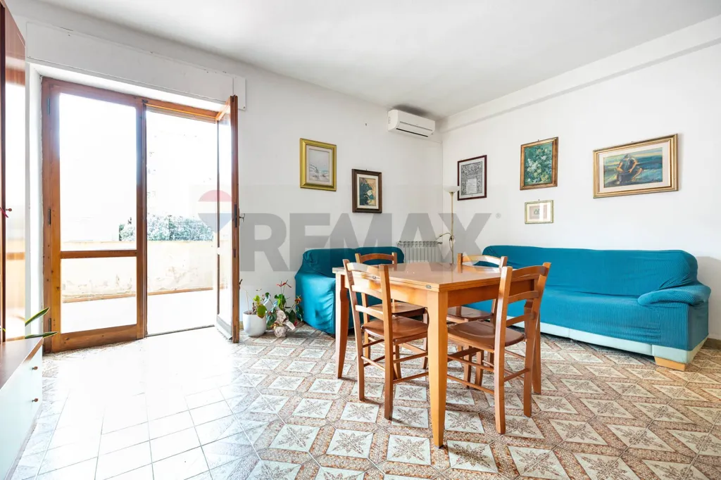 Söögituba - Apartment with Terrace in Quartu Sant'Elena