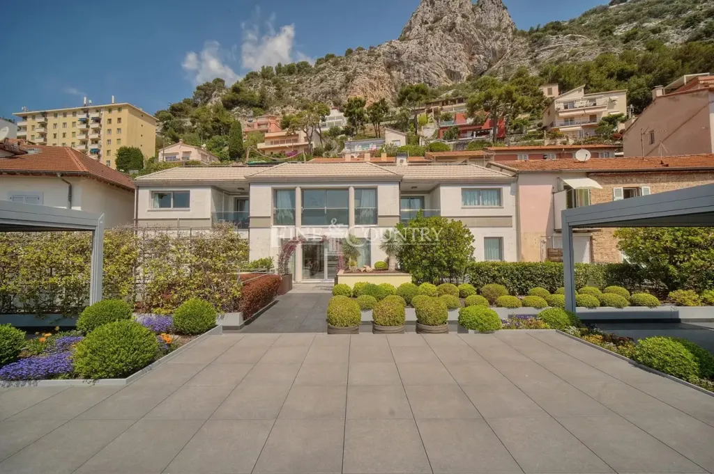 Terrazza - Penthouse Villa with Sea View at Monaco Border