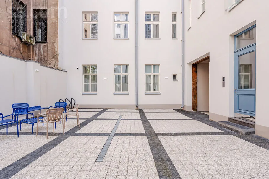 Jardin - Studio Apartment with Historical Charm in Riga Centre