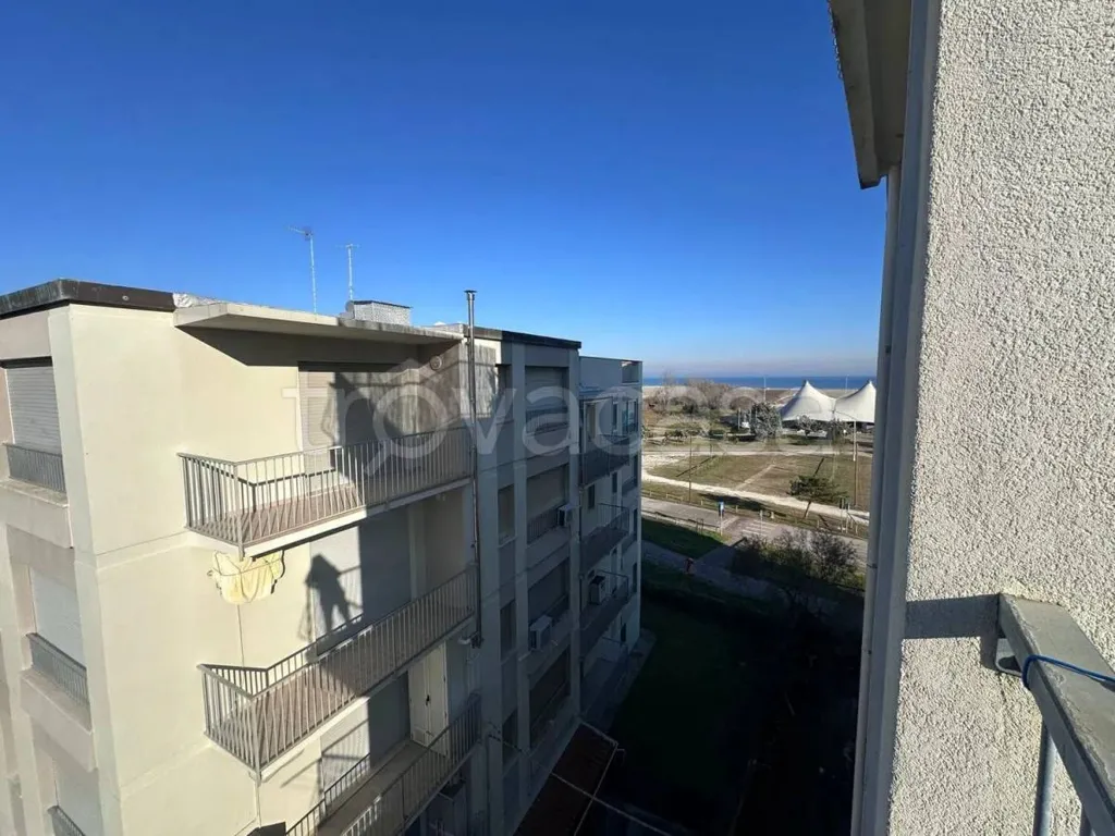 Rõdu - Fourth Floor Apartment with Sea View in Comacchio
